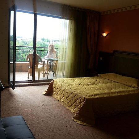 Boliari Hotel Veliko Turnovo Bagian luar foto