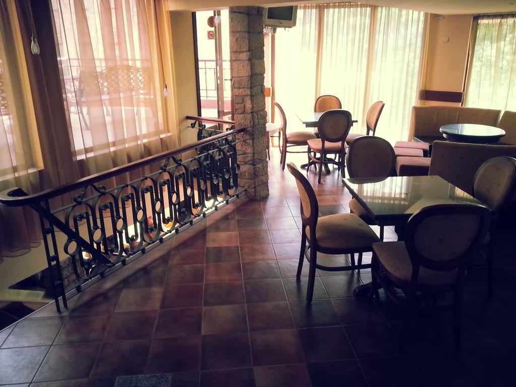 Boliari Hotel Veliko Turnovo Bagian luar foto