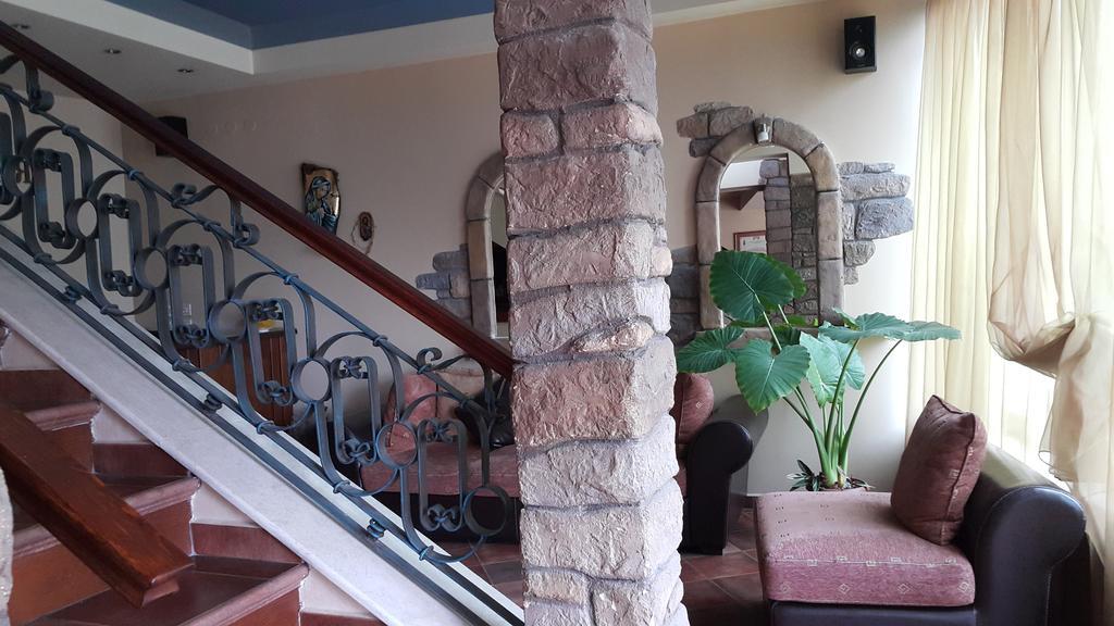 Boliari Hotel Veliko Turnovo Bagian luar foto