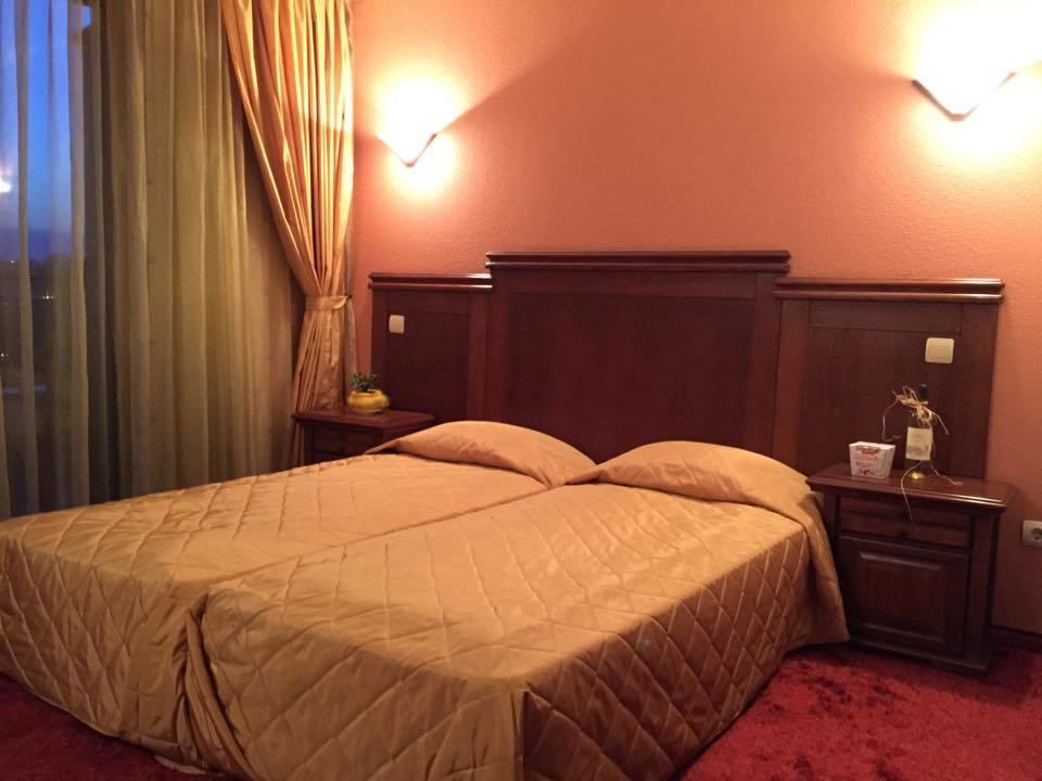 Boliari Hotel Veliko Turnovo Bagian luar foto
