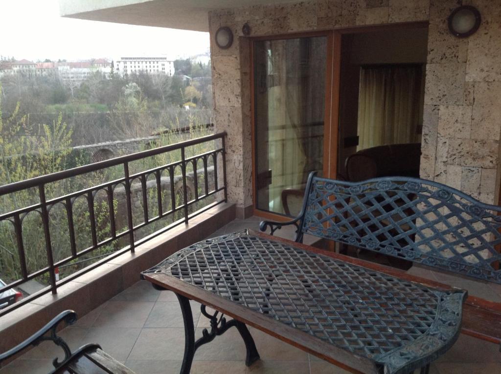 Boliari Hotel Veliko Turnovo Bagian luar foto
