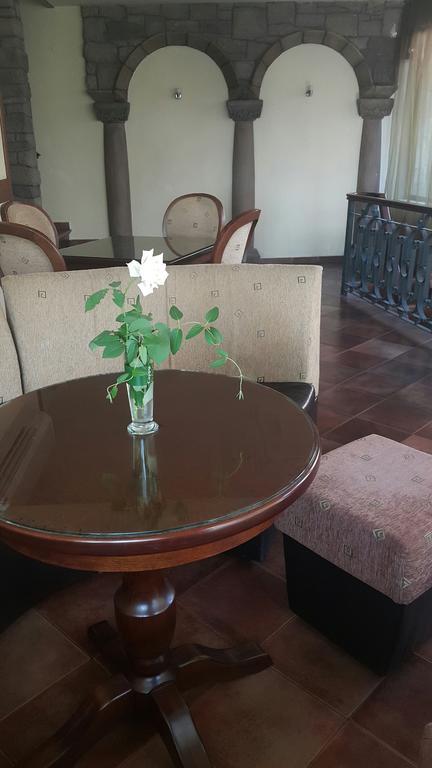 Boliari Hotel Veliko Turnovo Bagian luar foto