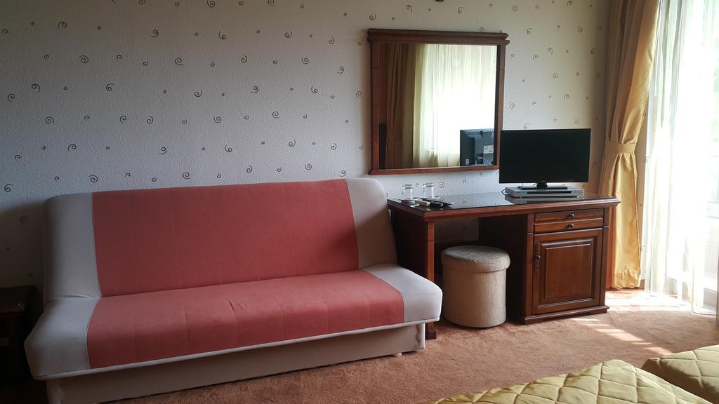 Boliari Hotel Veliko Turnovo Bagian luar foto
