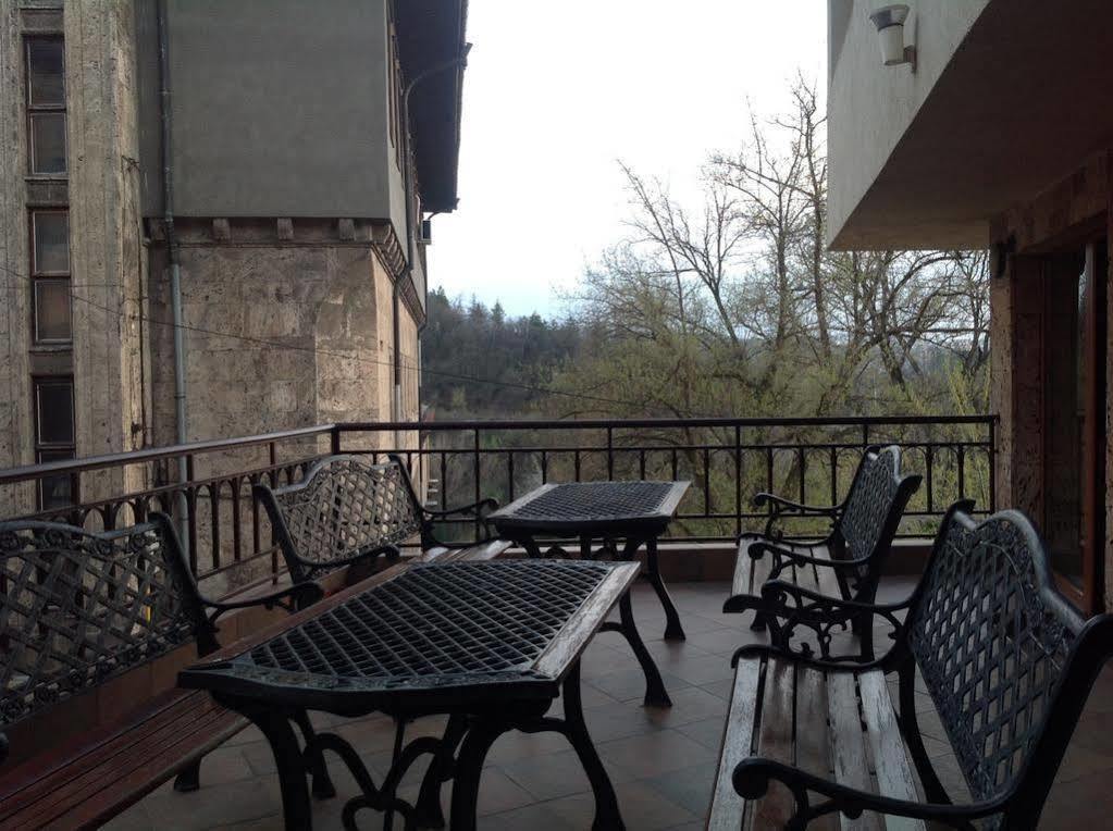 Boliari Hotel Veliko Turnovo Bagian luar foto